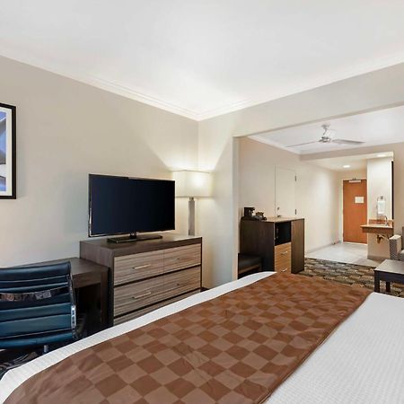 Best Western Plus Country Park Hotel Техачапи Экстерьер фото