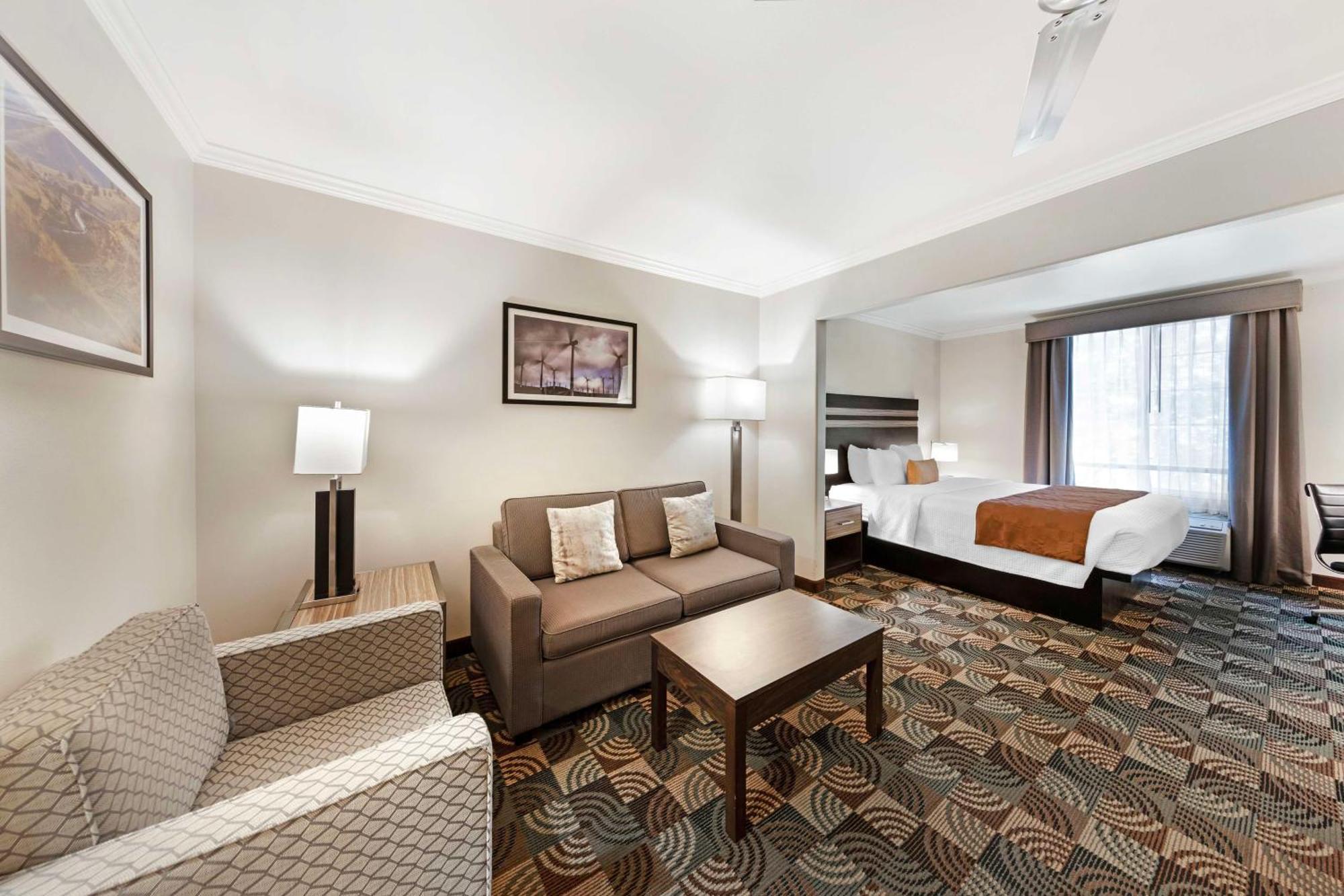 Best Western Plus Country Park Hotel Техачапи Экстерьер фото